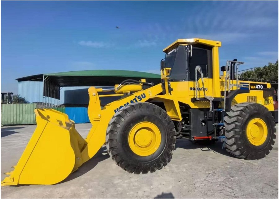 Komatsu 470 — фронтальный погрузчик