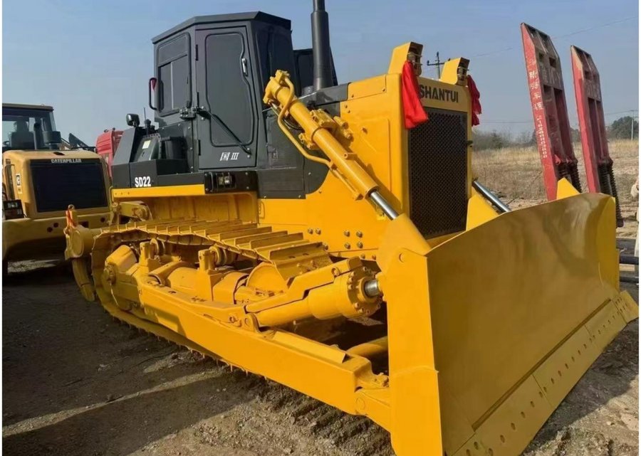 Shantui SD22 — бульдозер
